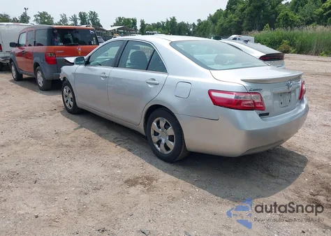 2009 Toyota Camry Se/Le/Xle z USA, uszkodzony, nr VIN 4T1BE46K89U263705